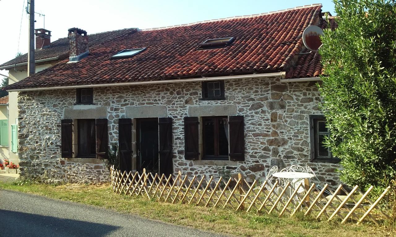 Bed and Breakfast La Croix De Camargue à Oradour-sur-Glane Extérieur photo